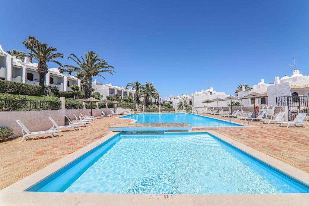 Vila Mourisca Porches  Εξωτερικό φωτογραφία